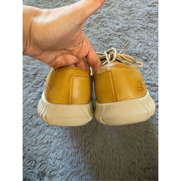 Sketchers leather like loafer boat shoes size 7 mens‎